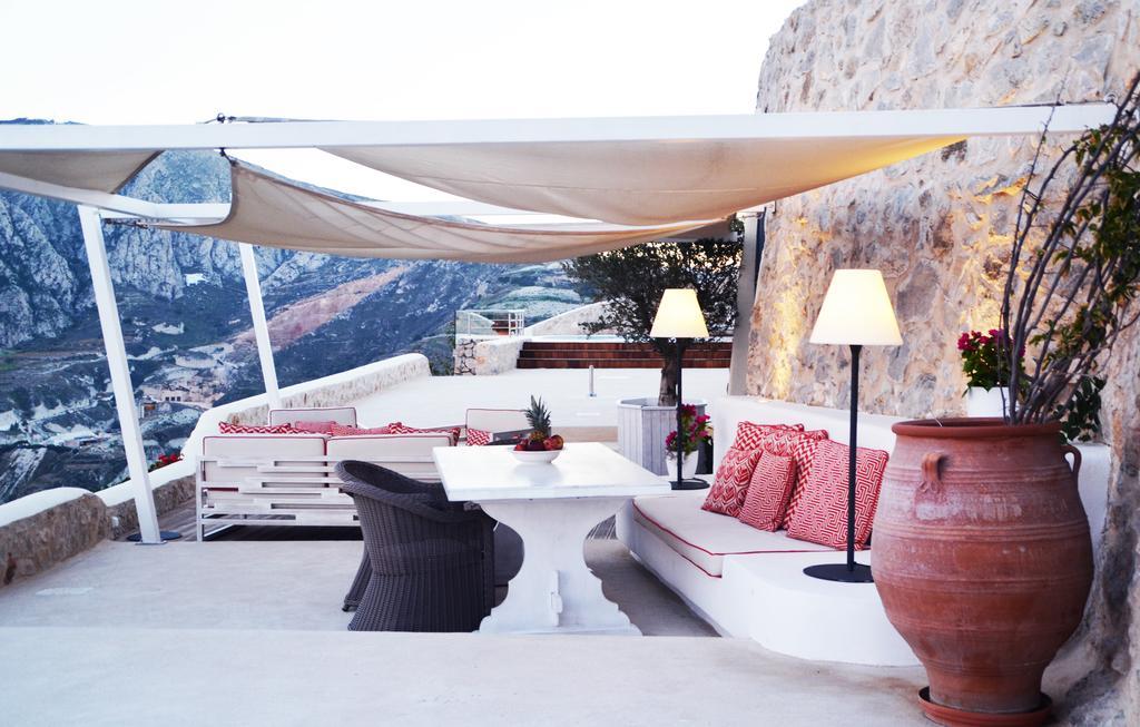 فيلات Kamini Santorini Pýrgos المظهر الخارجي الصورة